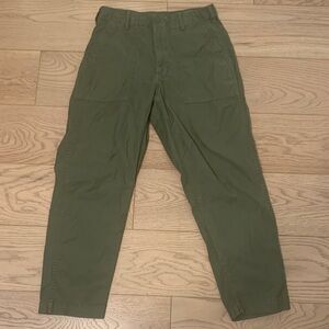 Uniqlo Men's Cargo Pants in Olive